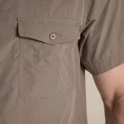 Herren-Kurzarmshirt „Expert Kiwi“. | Pebble