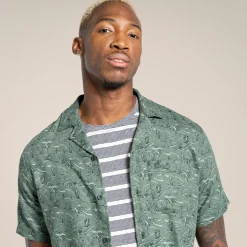 NosiBotanical Hula Hemd mit kurzem Ärmel | Spruce Green Print