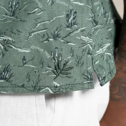 NosiBotanical Hula Hemd mit kurzem Ärmel | Spruce Green Print